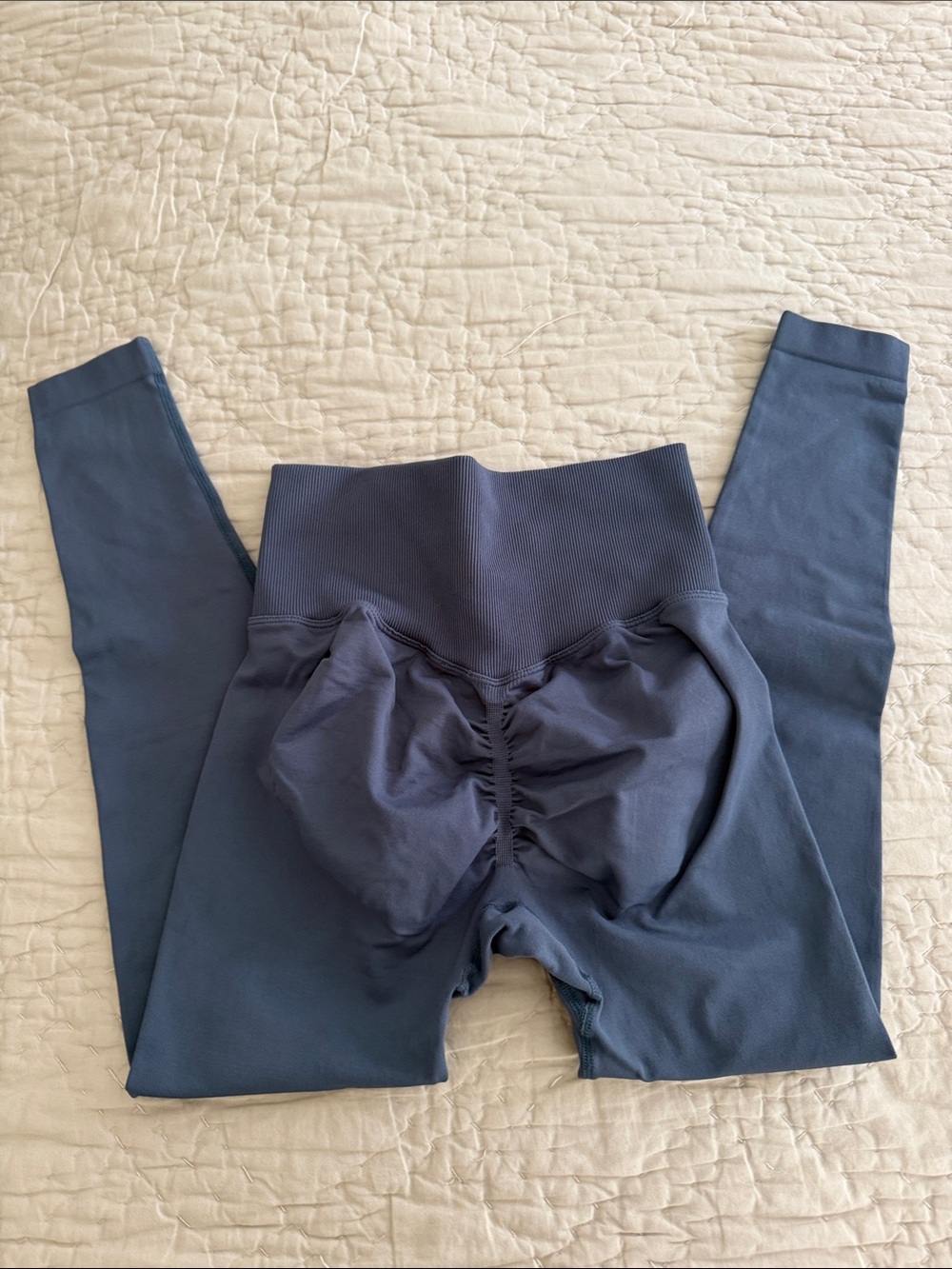 Ruched-Back women’s compression Leggings in Navy
